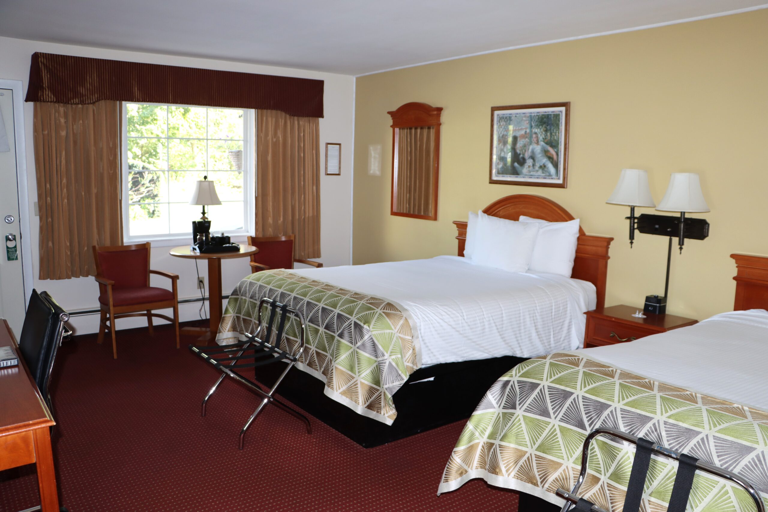 Queen Bed View 5
