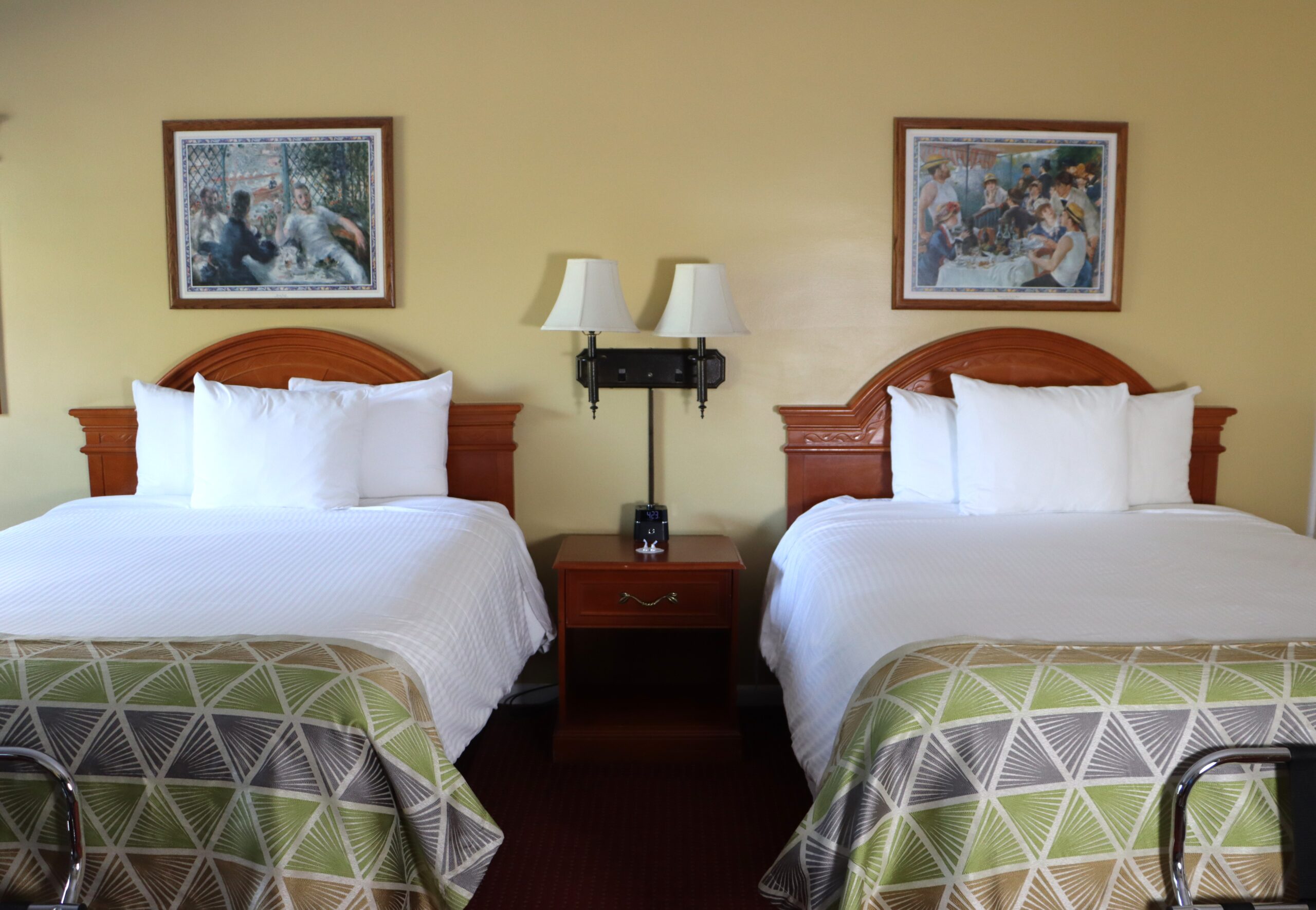 Queen Bed View 1