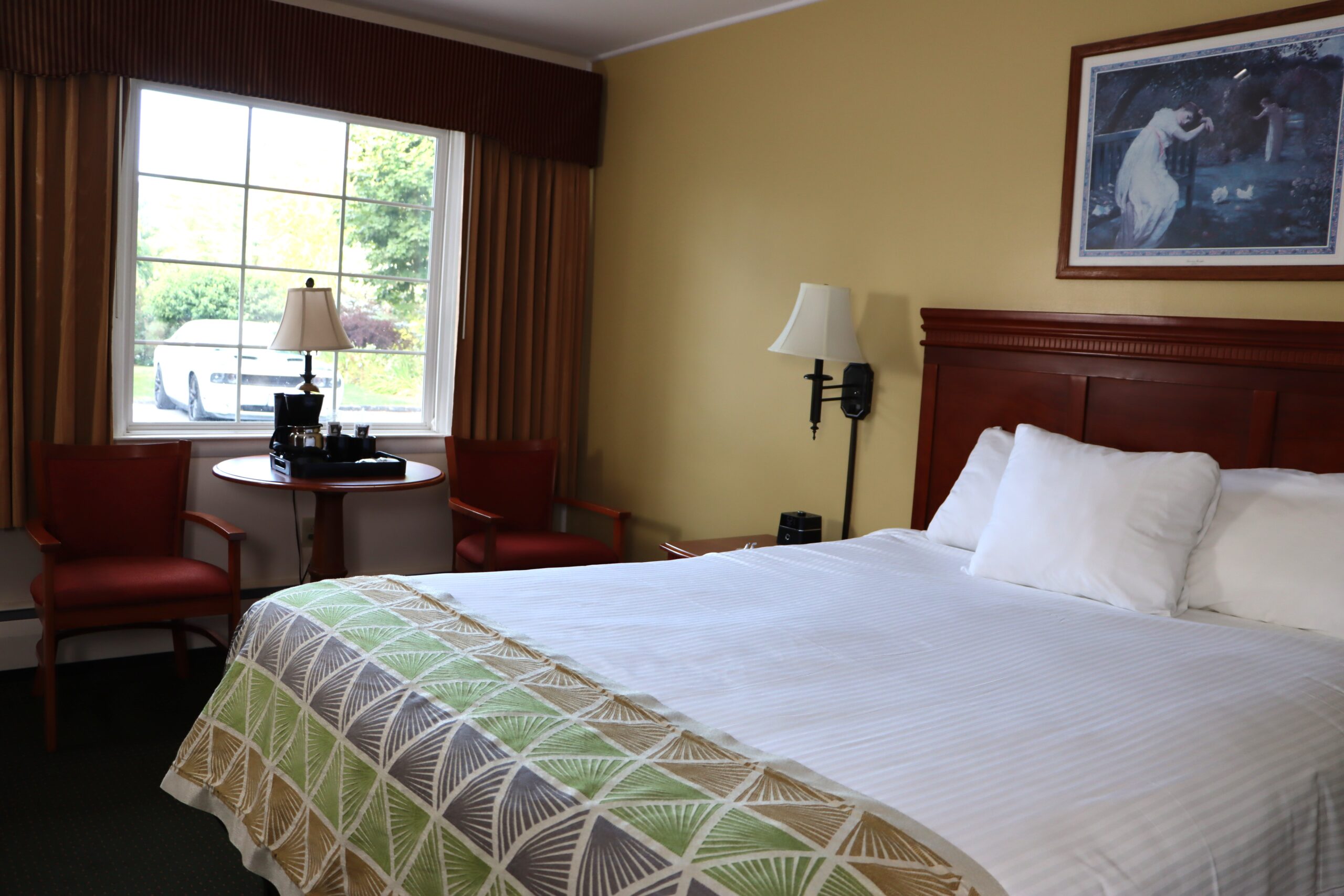 Queen Bed View 2